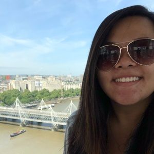 Meet your Posher, Holly